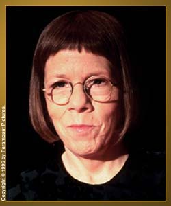  LINDA HUNT